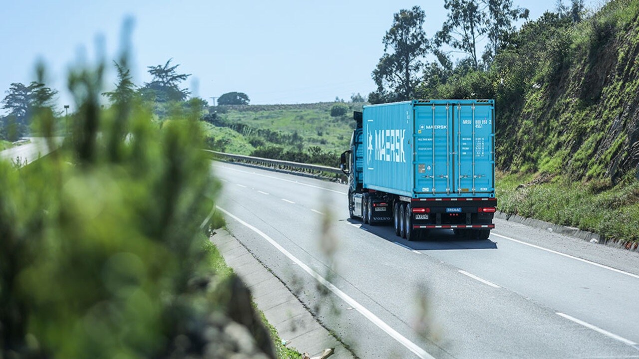 Blue container on the Urban roads