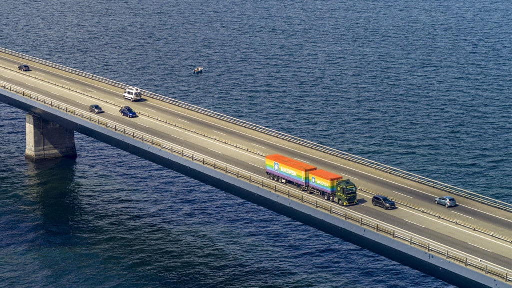 Rainbow container world tour